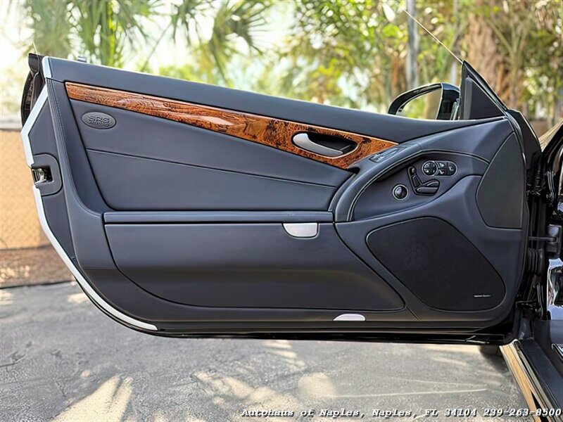2011 Mercedes-Benz SL 550   - Photo 36 - Naples, FL 34104
