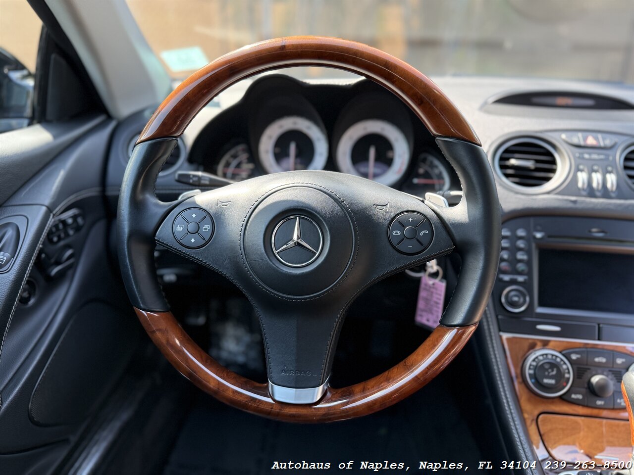 2011 Mercedes-Benz SL 550 - Photo 43 - Naples, FL 34104