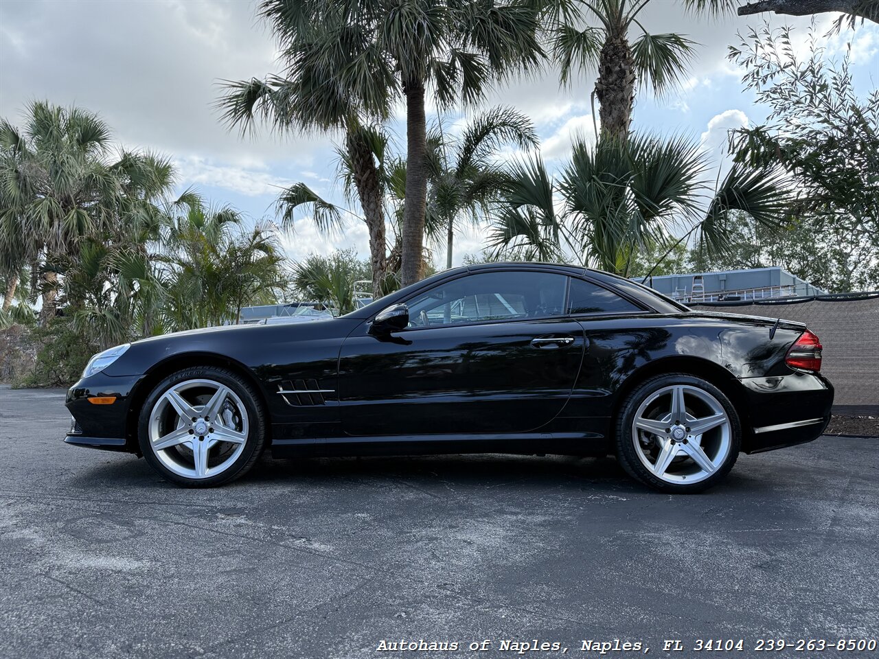 2011 Mercedes-Benz SL 550 - Photo 5 - Naples, FL 34104