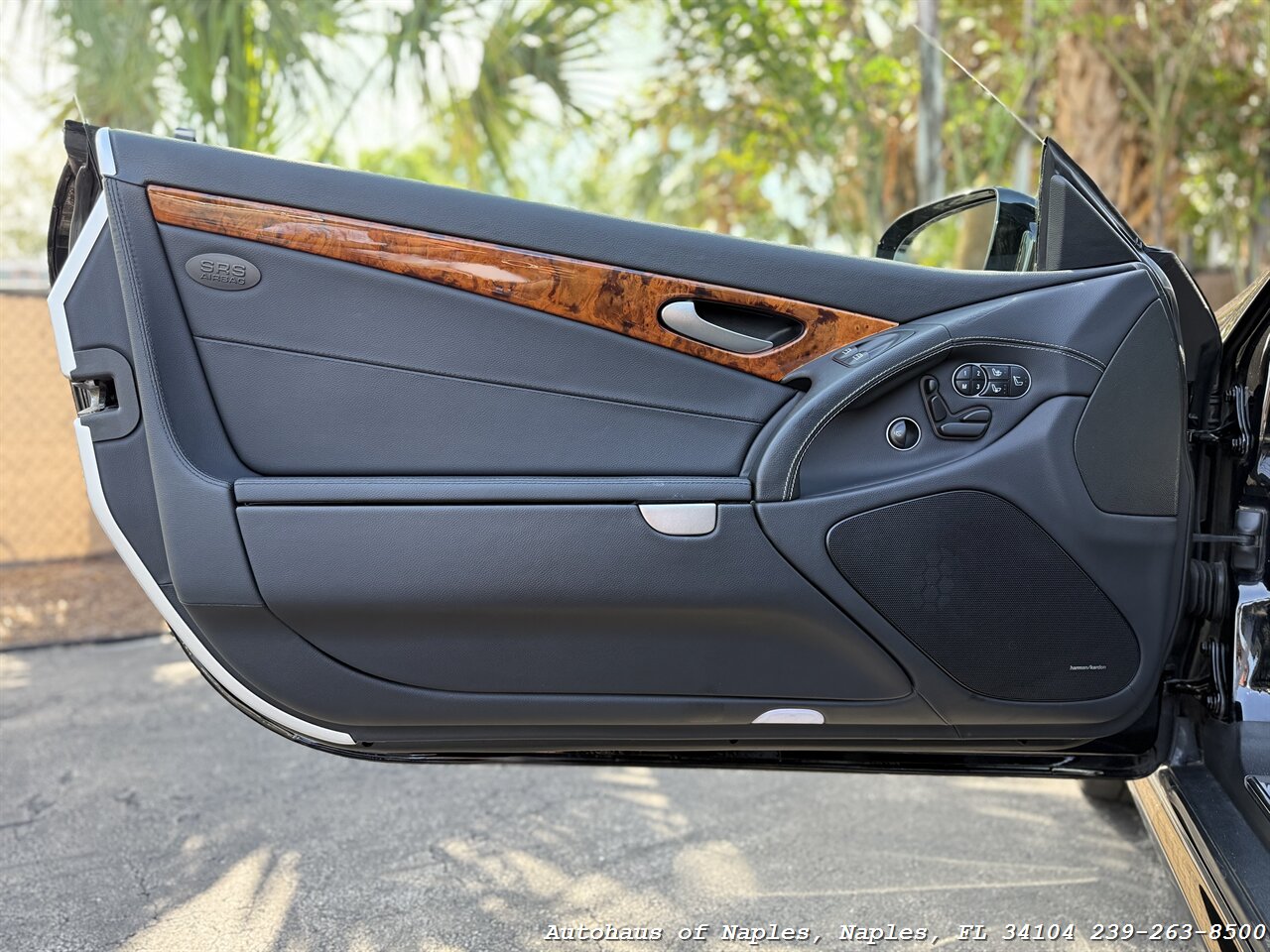 2011 Mercedes-Benz SL 550 - Photo 36 - Naples, FL 34104