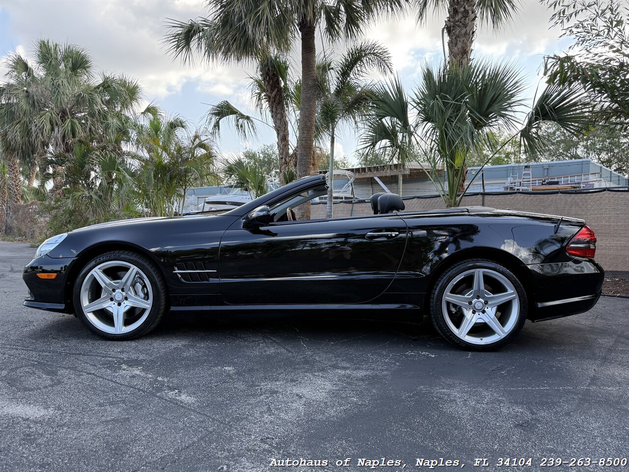 2011 Mercedes-Benz SL 550 - Photo 13 - Naples, FL 34104
