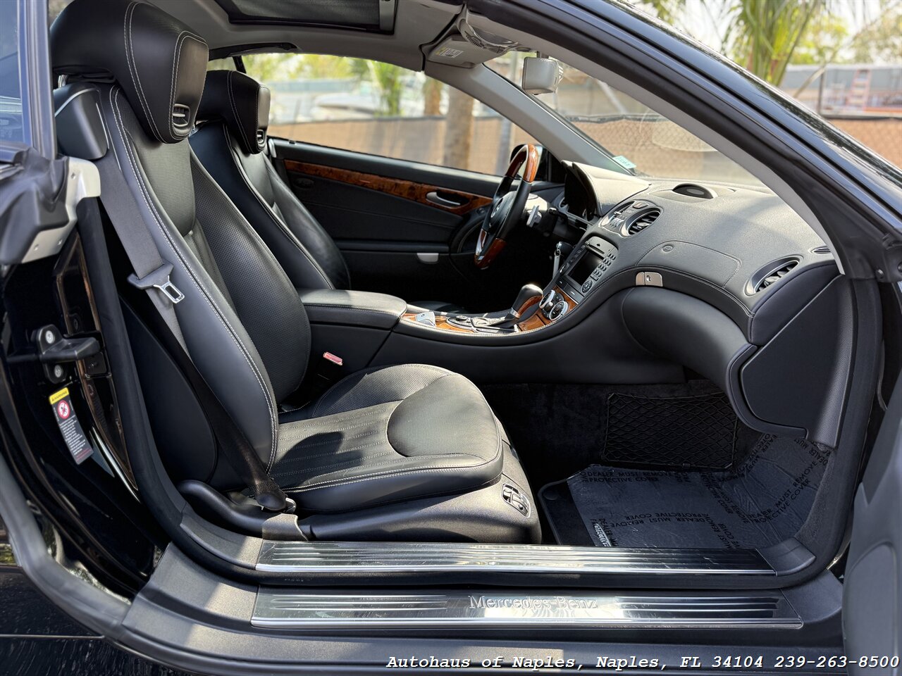 2011 Mercedes-Benz SL 550 - Photo 40 - Naples, FL 34104