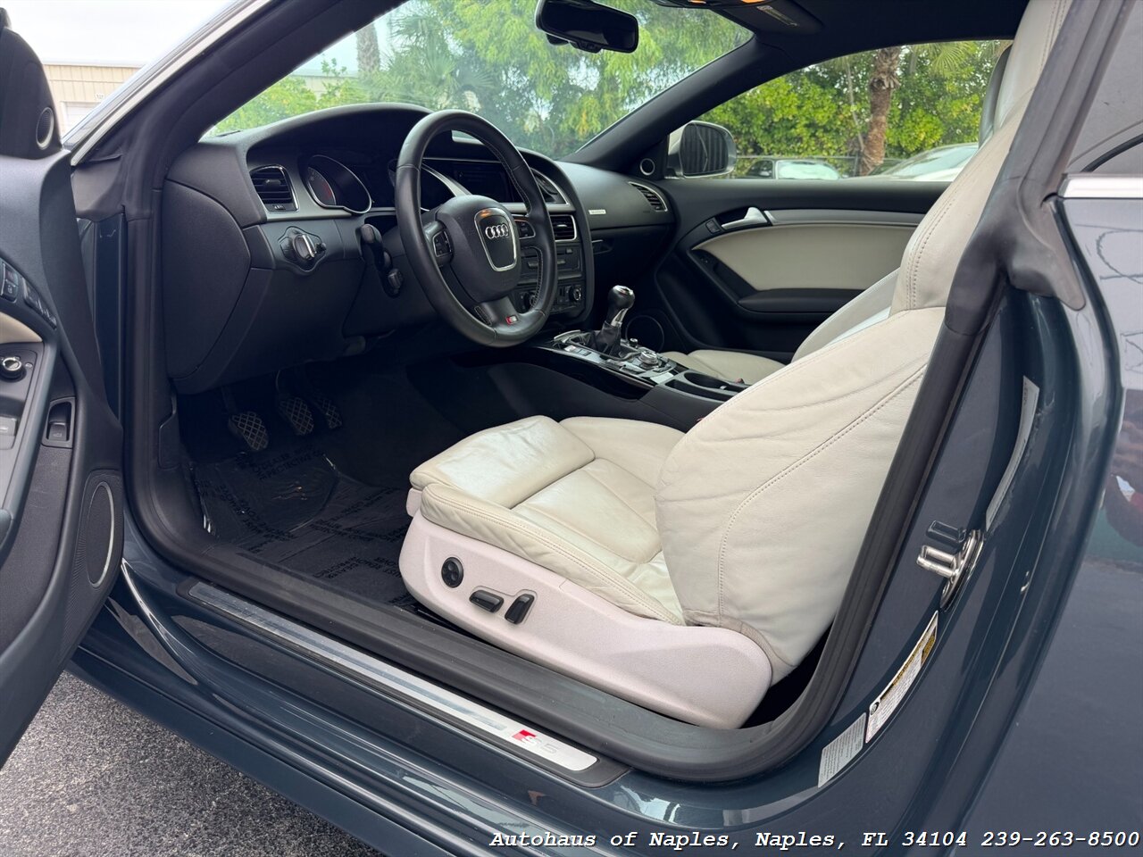 2009 Audi S5 quattro - Photo 18 - Naples, FL 34104
