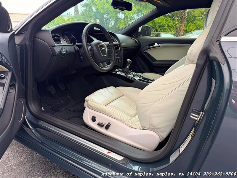 2009 Audi S5 quattro   - Photo 18 - Naples, FL 34104