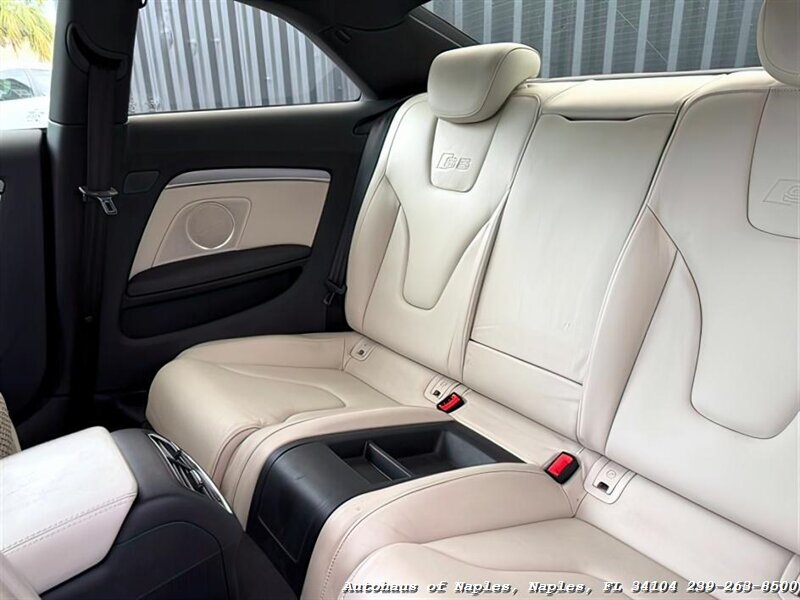 2009 Audi S5 quattro   - Photo 23 - Naples, FL 34104