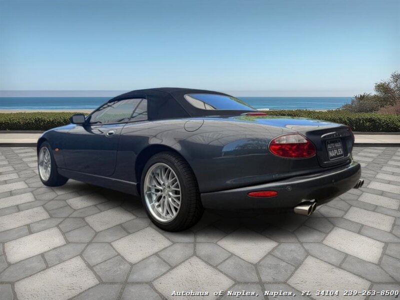 2006 Jaguar XK8 - Photo 6 - Naples, FL 34104