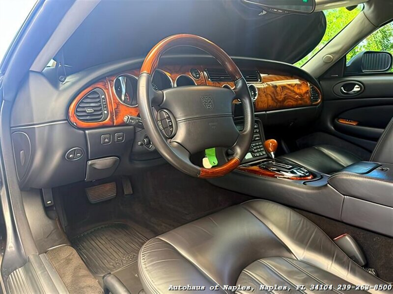 2006 Jaguar XK8 - Photo 21 - Naples, FL 34104