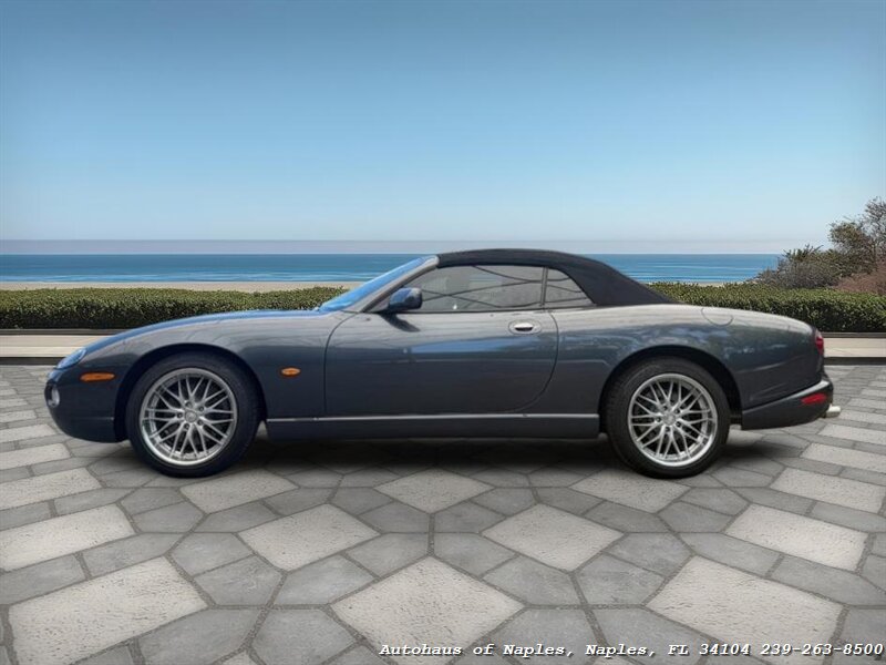 2006 Jaguar XK8 - Photo 5 - Naples, FL 34104