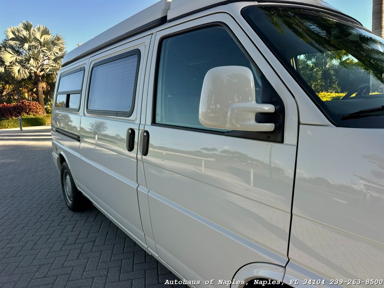 2002 Volkswagen EuroVan MV - Photo 16 - Naples, FL 34104