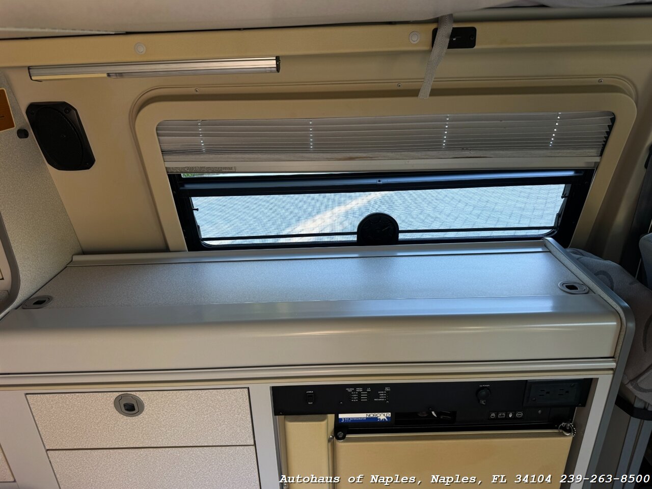 2002 Volkswagen EuroVan MV - Photo 51 - Naples, FL 34104