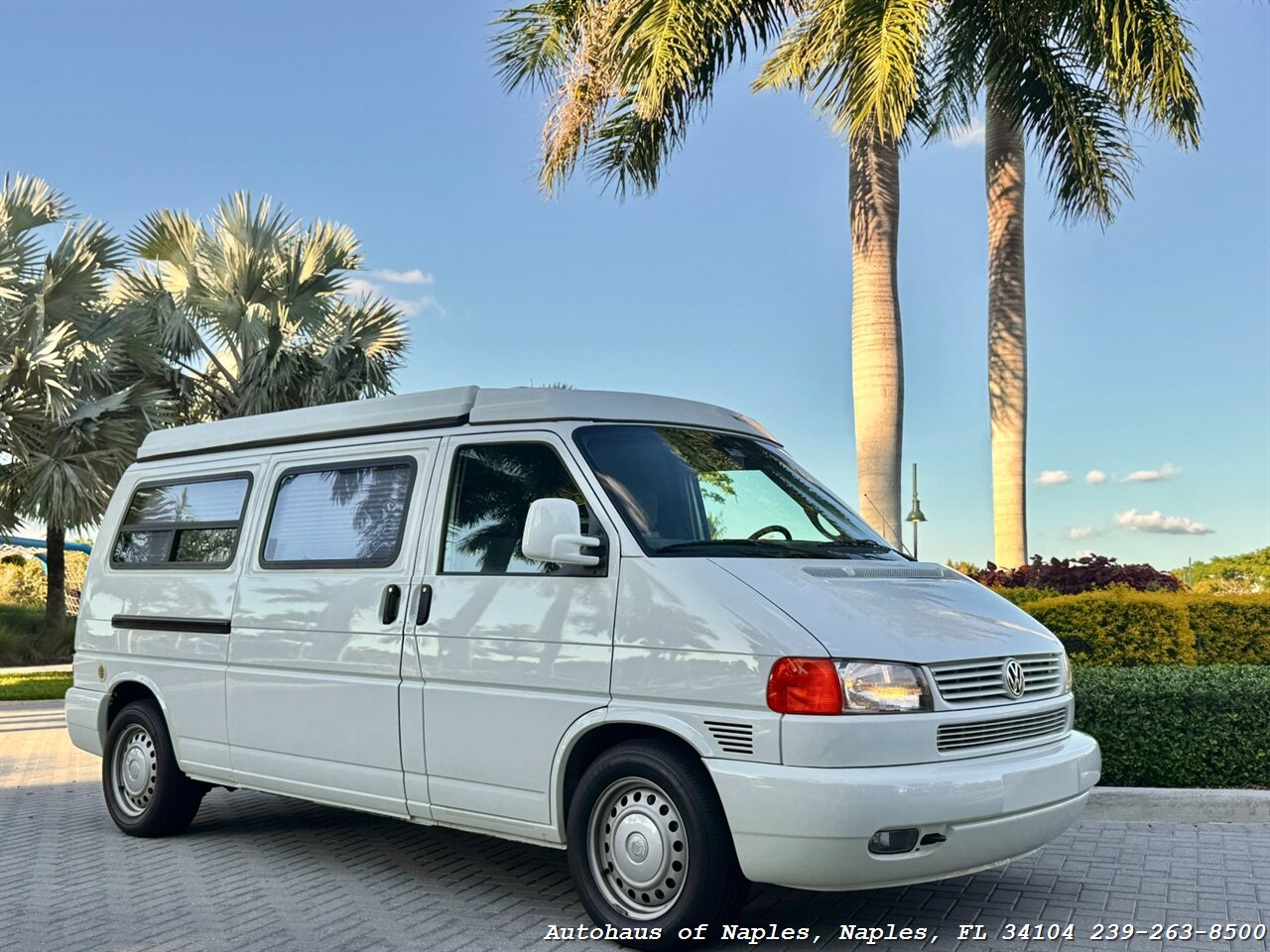 2002 Volkswagen EuroVan MV   - Photo 1 - Naples, FL 34104