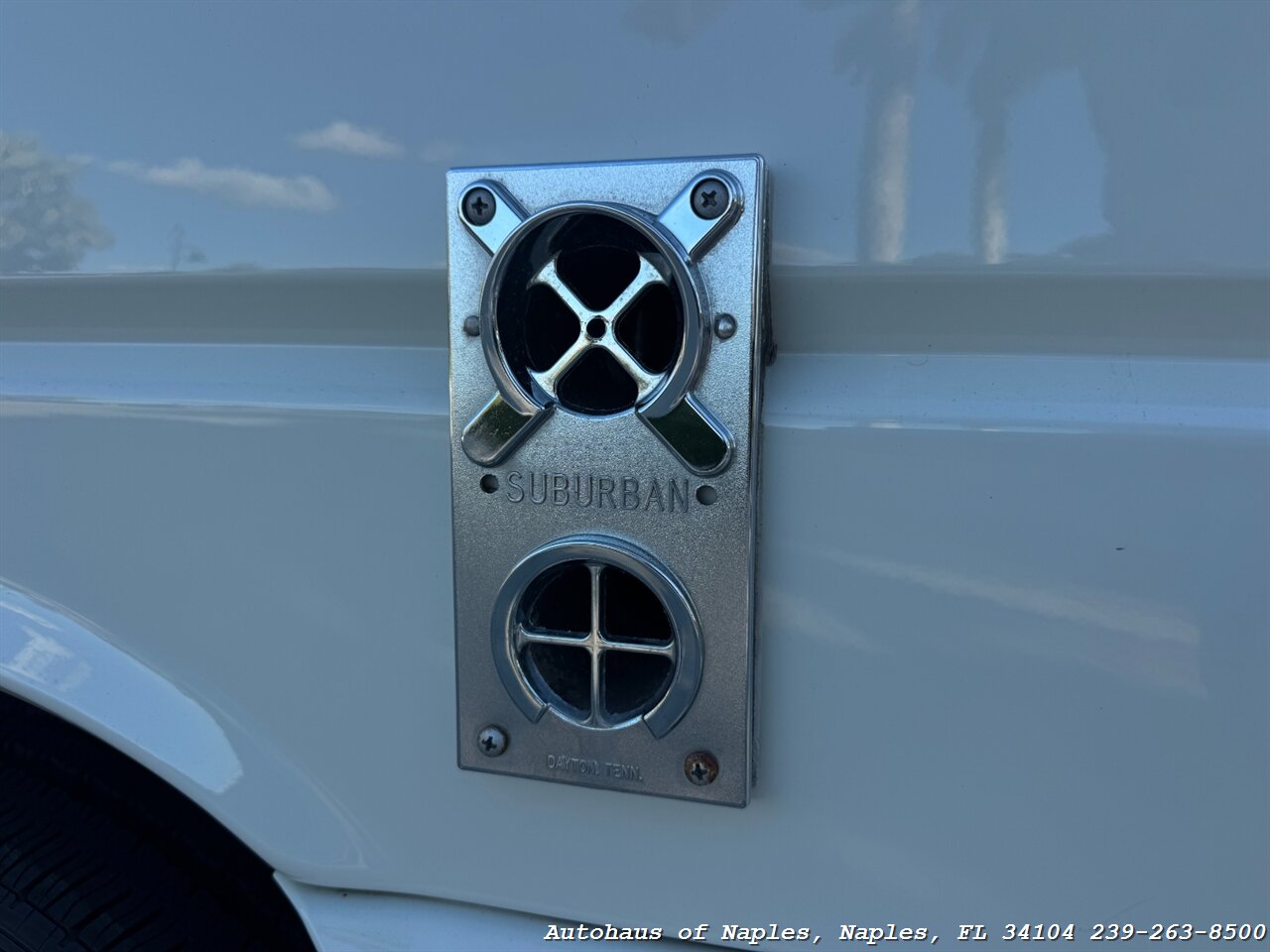 2002 Volkswagen EuroVan MV - Photo 20 - Naples, FL 34104