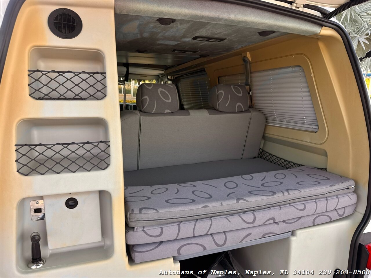 2002 Volkswagen EuroVan MV - Photo 42 - Naples, FL 34104