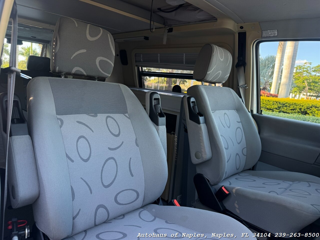 2002 Volkswagen EuroVan MV - Photo 36 - Naples, FL 34104