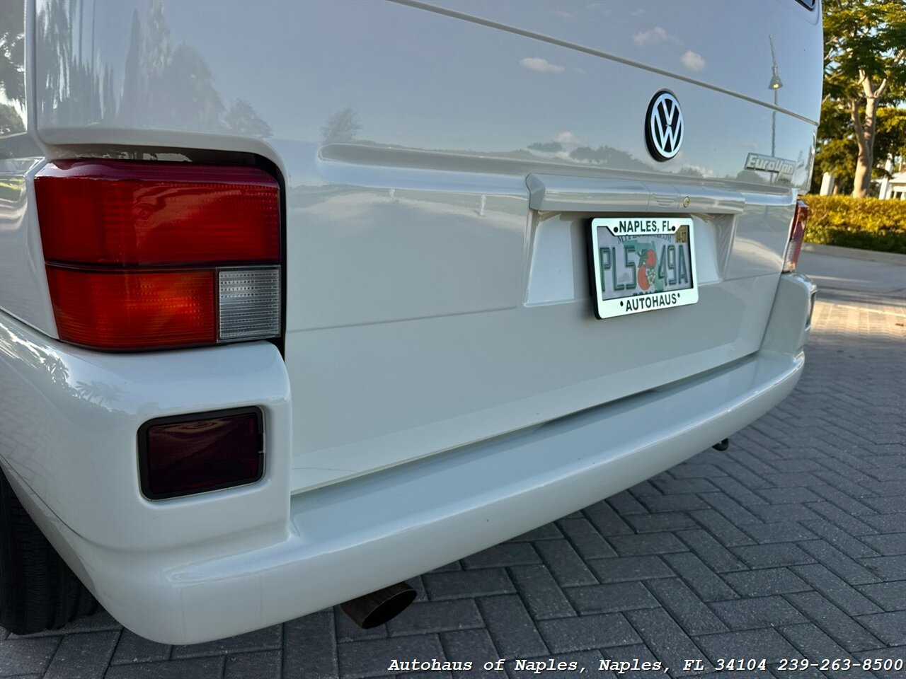 2002 Volkswagen EuroVan MV - Photo 28 - Naples, FL 34104