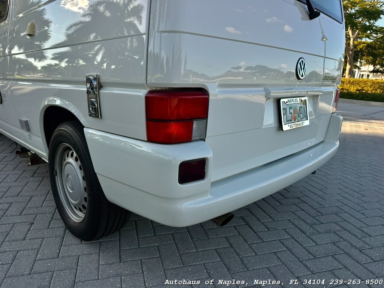 2002 Volkswagen EuroVan MV - Photo 30 - Naples, FL 34104