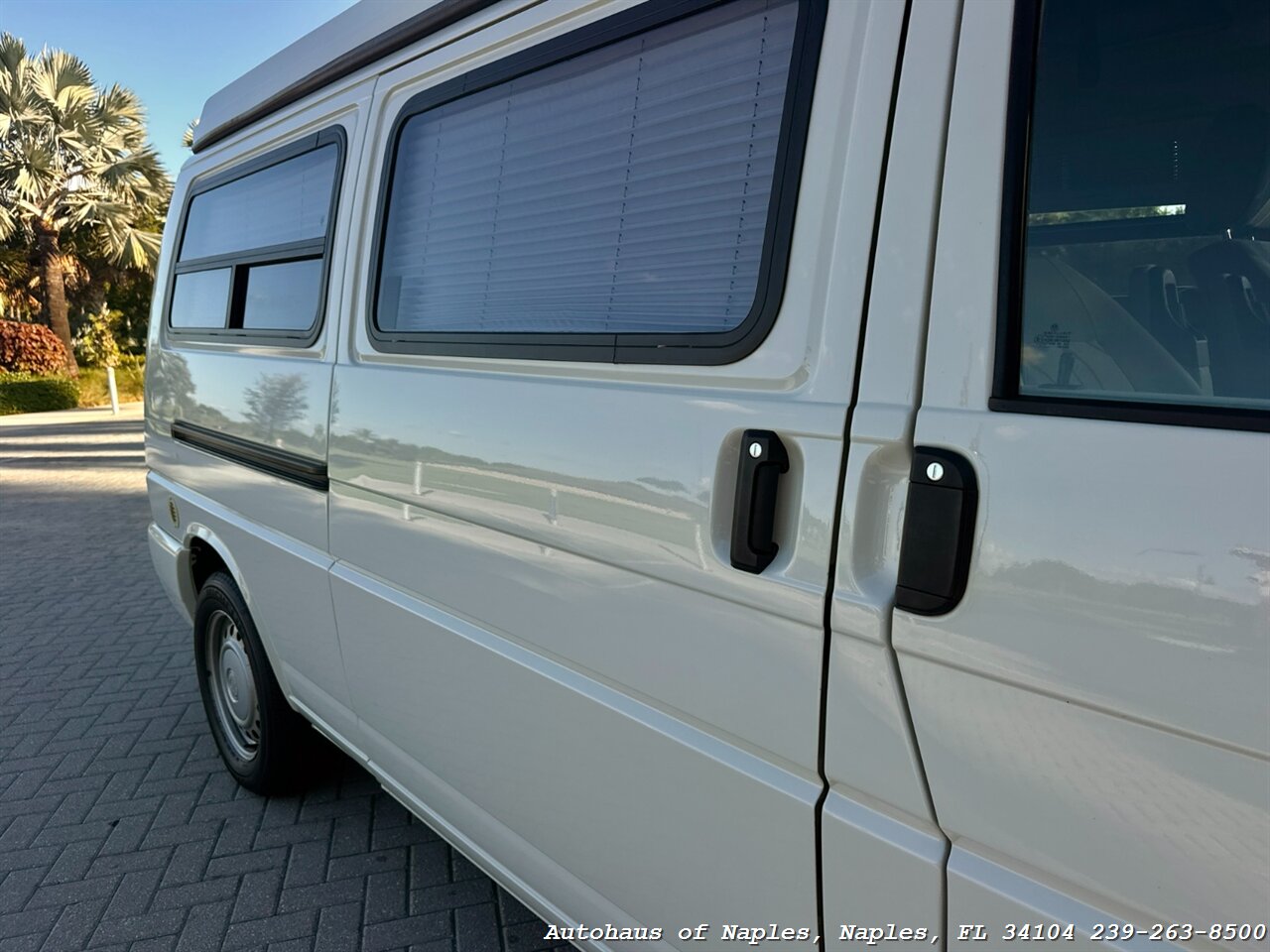 2002 Volkswagen EuroVan MV - Photo 25 - Naples, FL 34104