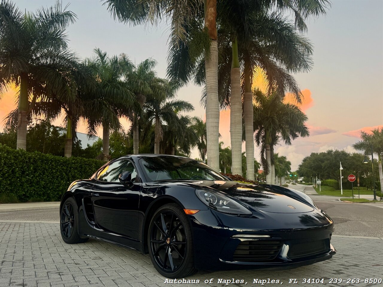 2017 Porsche 718 Cayman   - Photo 20 - Naples, FL 34104