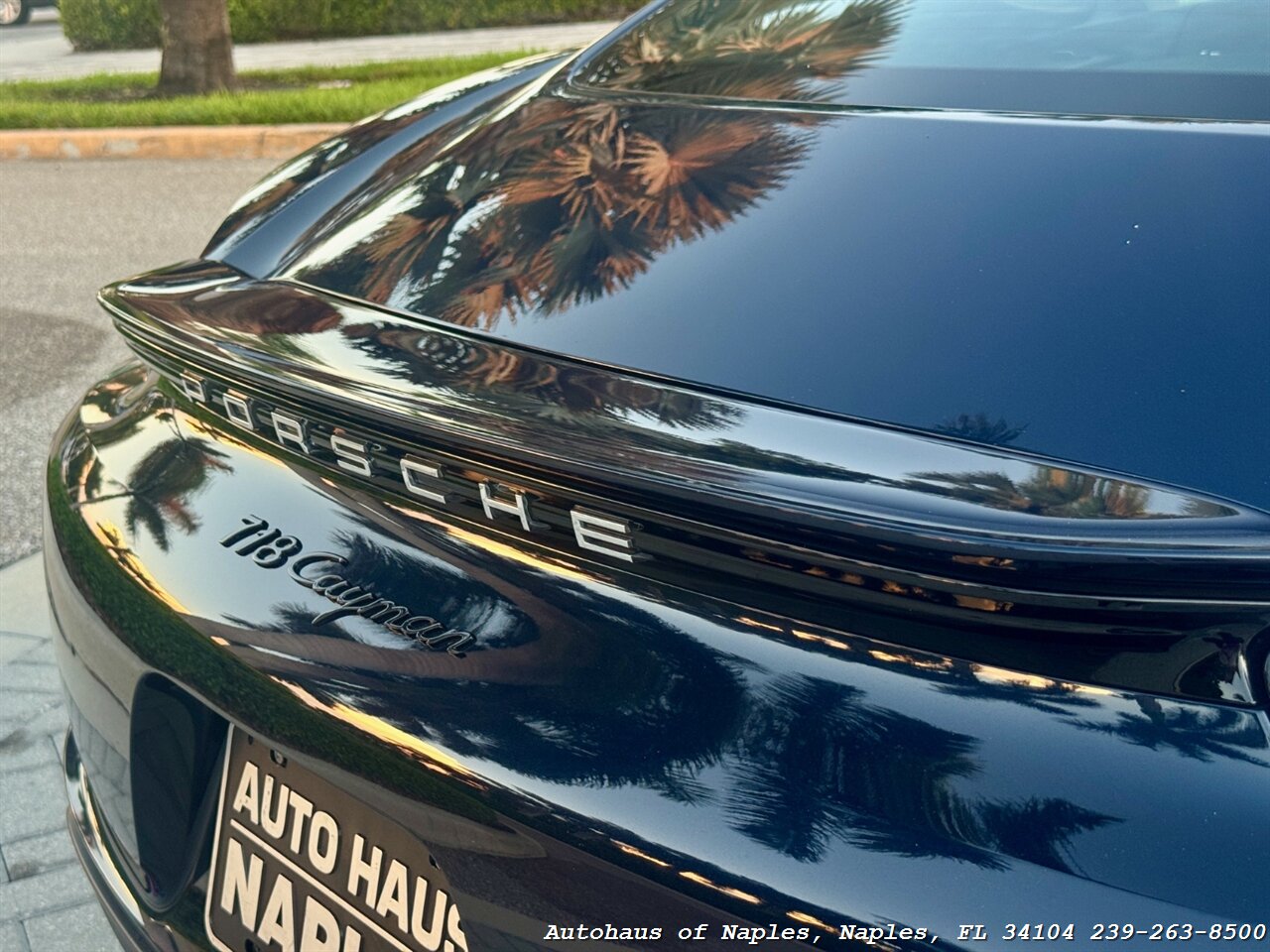 2017 Porsche 718 Cayman   - Photo 7 - Naples, FL 34104