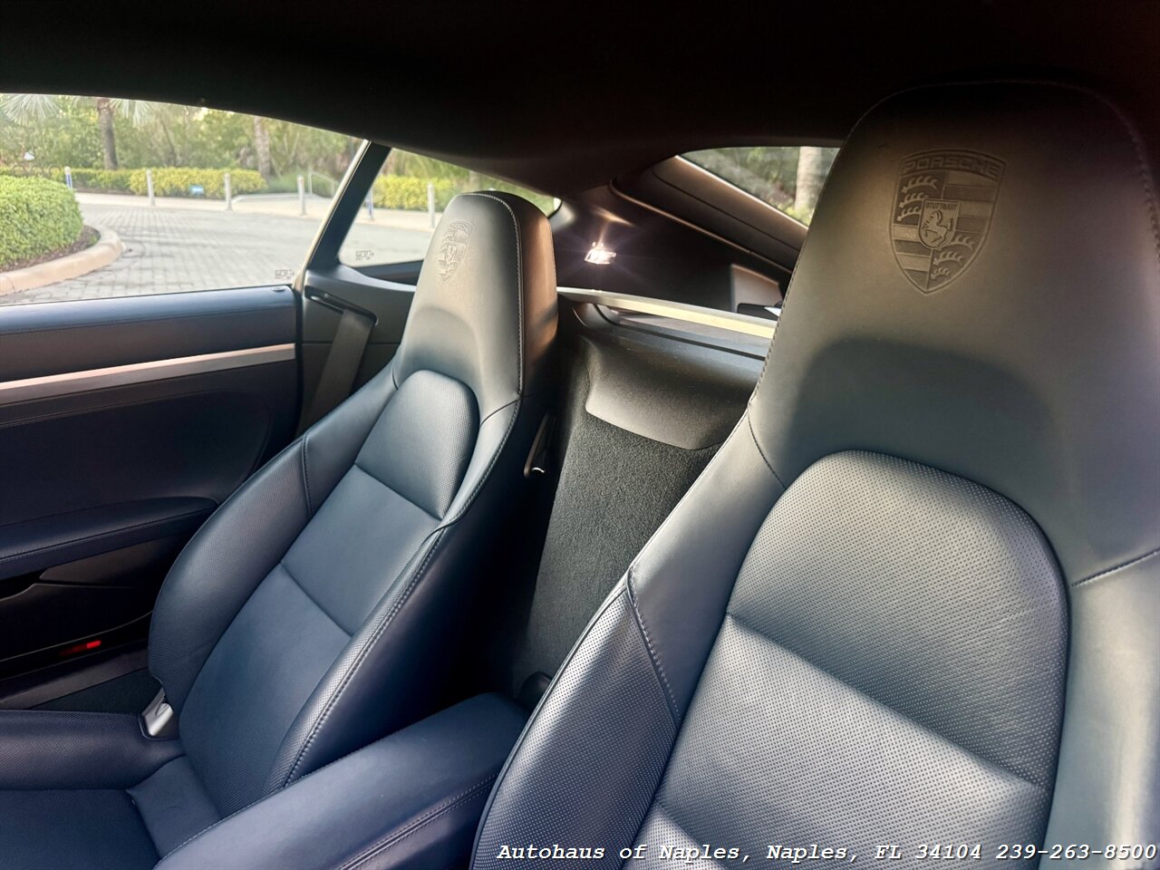 2017 Porsche 718 Cayman   - Photo 33 - Naples, FL 34104