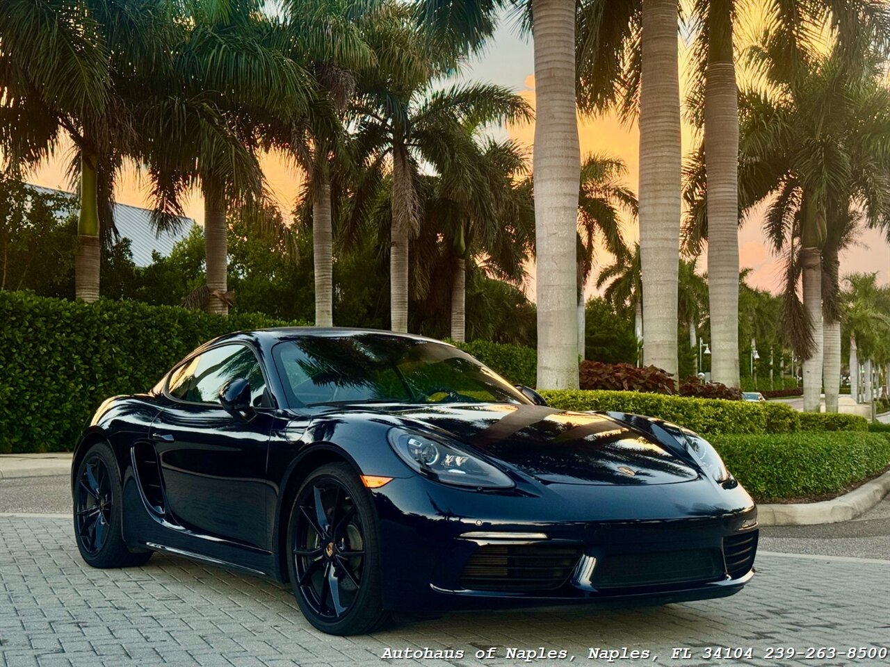 2017 Porsche 718 Cayman   - Photo 1 - Naples, FL 34104