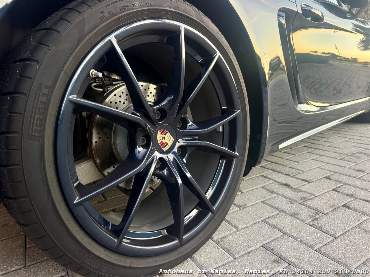2017 Porsche 718 Cayman   - Photo 17 - Naples, FL 34104