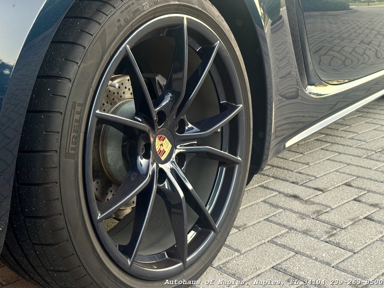 2017 Porsche 718 Cayman   - Photo 16 - Naples, FL 34104