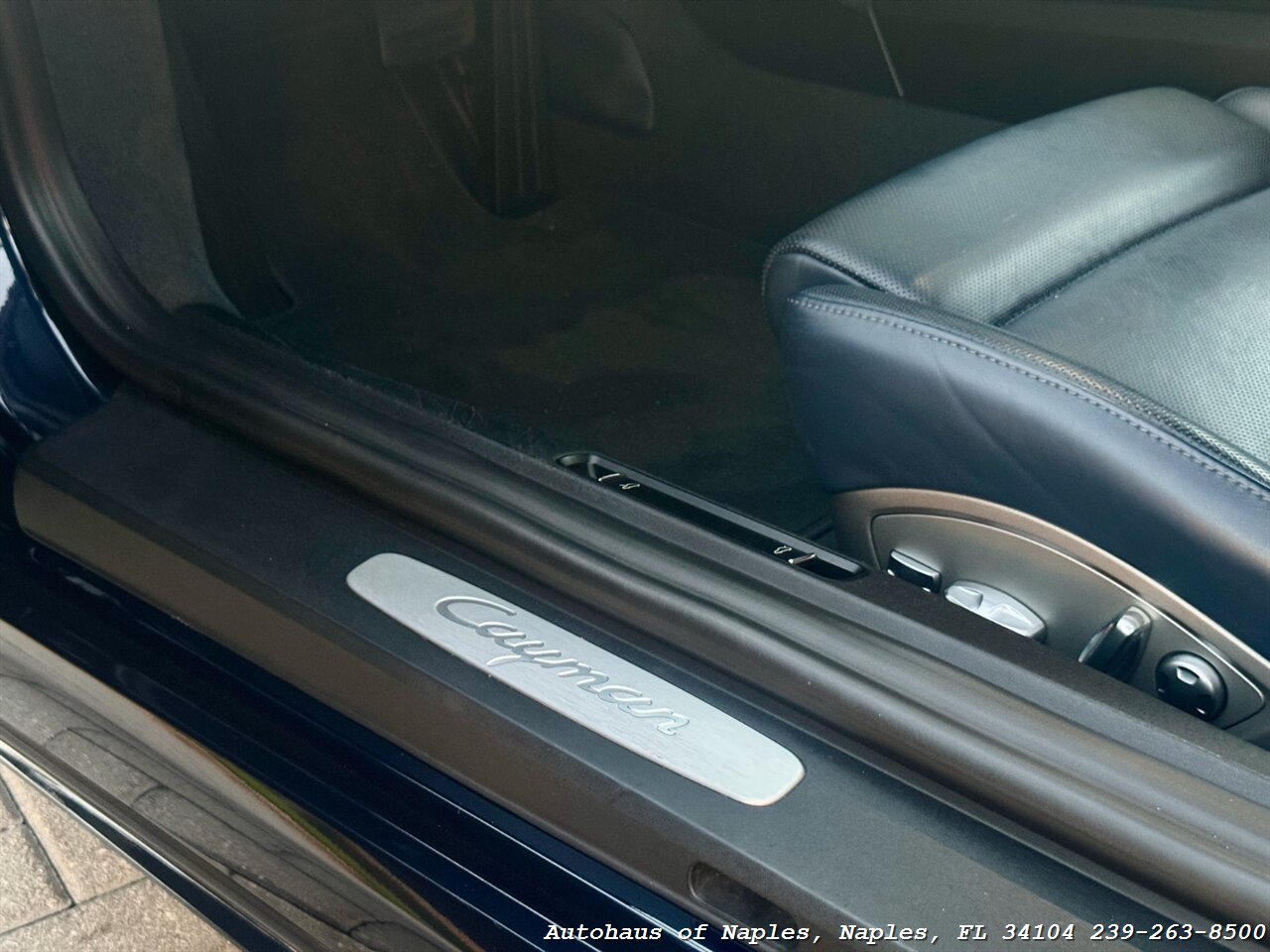 2017 Porsche 718 Cayman   - Photo 28 - Naples, FL 34104