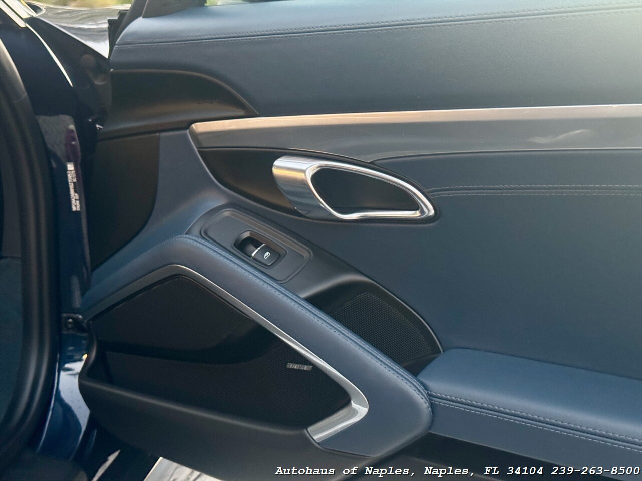 2017 Porsche 718 Cayman   - Photo 25 - Naples, FL 34104