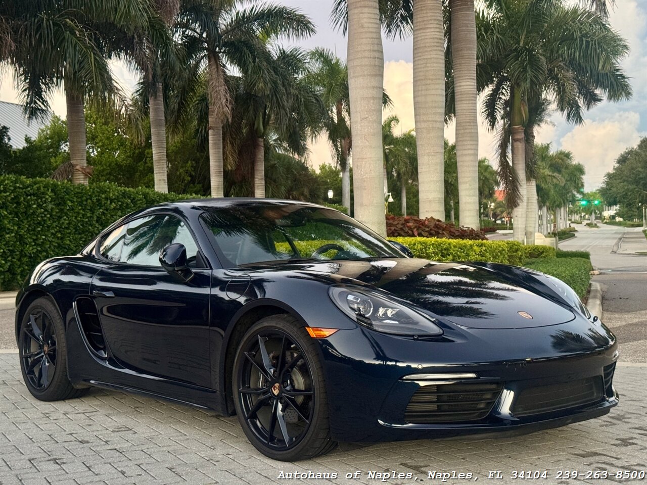 2017 Porsche 718 Cayman   - Photo 3 - Naples, FL 34104