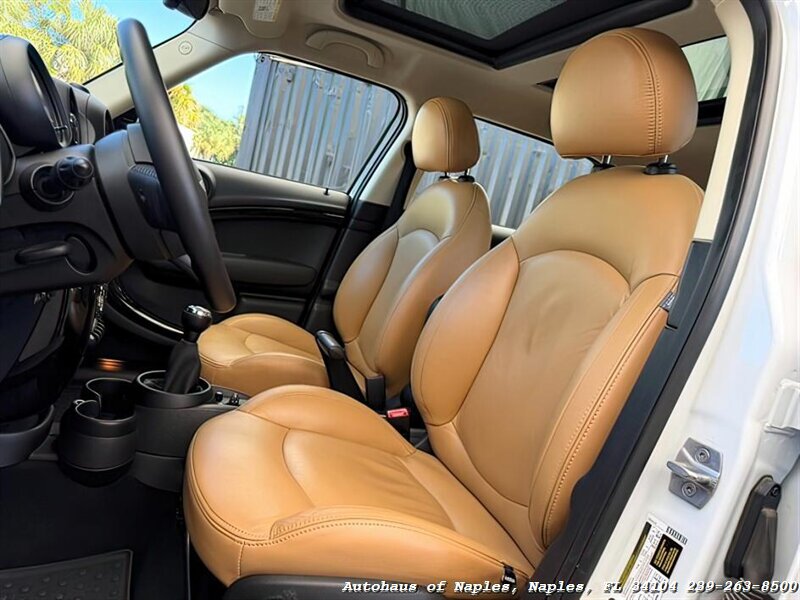 2016 MINI Countryman Cooper S   - Photo 15 - Naples, FL 34104