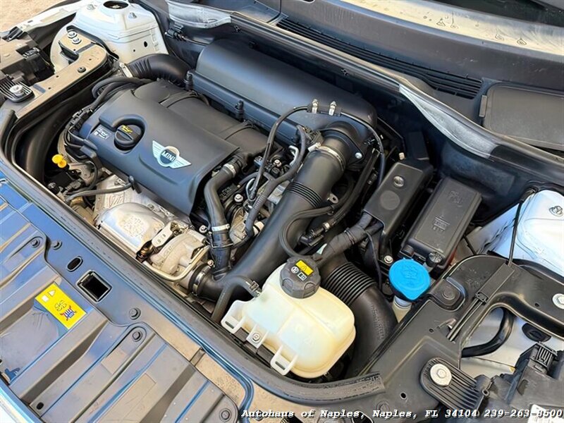 2016 MINI Countryman Cooper S   - Photo 12 - Naples, FL 34104
