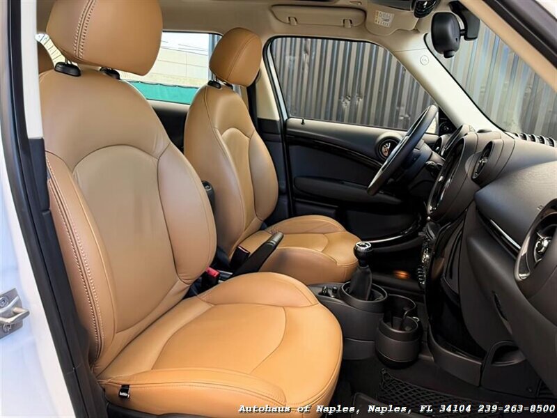 2016 MINI Countryman Cooper S   - Photo 22 - Naples, FL 34104