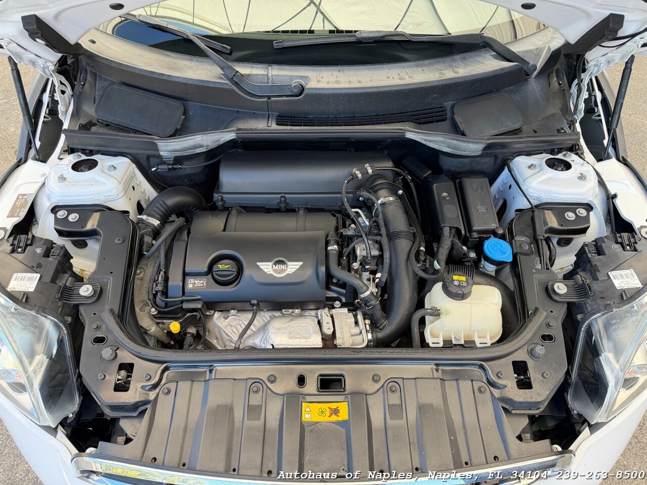 2016 MINI Countryman Cooper S   - Photo 10 - Naples, FL 34104