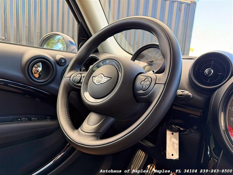 2016 MINI Countryman Cooper S   - Photo 25 - Naples, FL 34104
