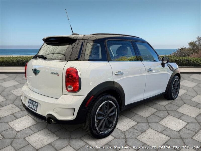 2016 MINI Countryman Cooper S   - Photo 8 - Naples, FL 34104