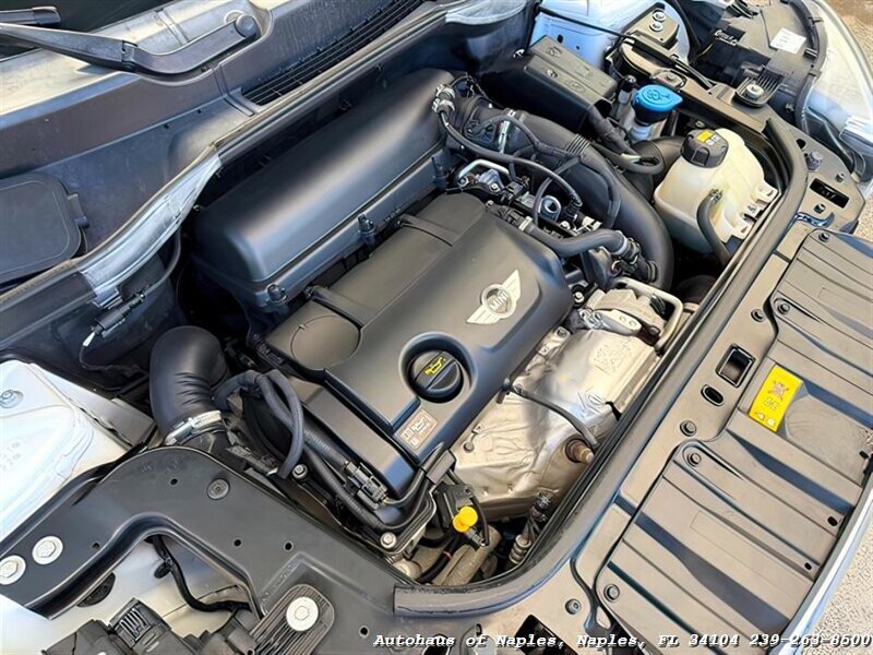 2016 MINI Countryman Cooper S   - Photo 11 - Naples, FL 34104