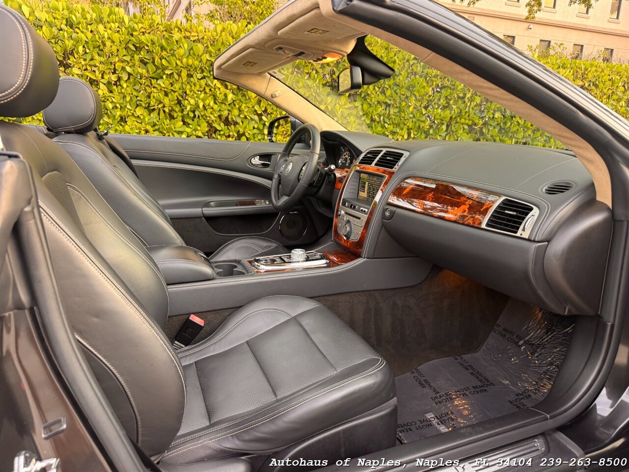 2011 Jaguar XK - Photo 11 - Naples, FL 34104