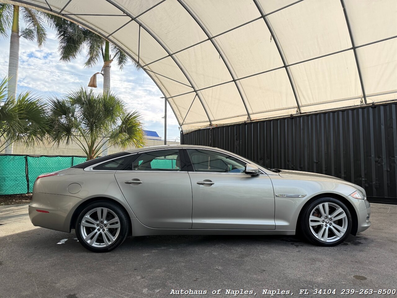 2011 Jaguar XJ - Photo 9 - Naples, FL 34104