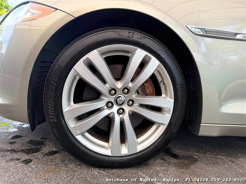 2011 Jaguar XJ - Photo 13 - Naples, FL 34104