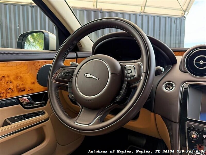 2011 Jaguar XJ - Photo 28 - Naples, FL 34104