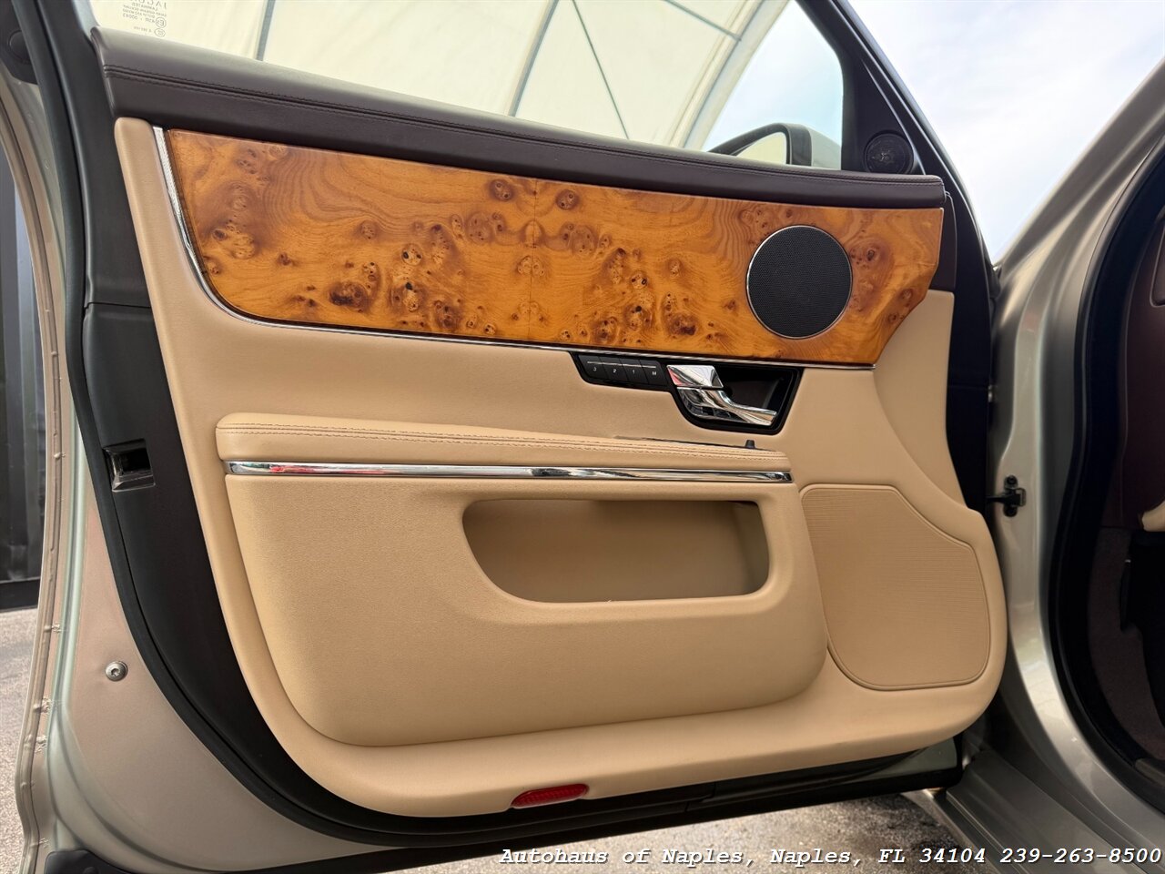2011 Jaguar XJ - Photo 18 - Naples, FL 34104