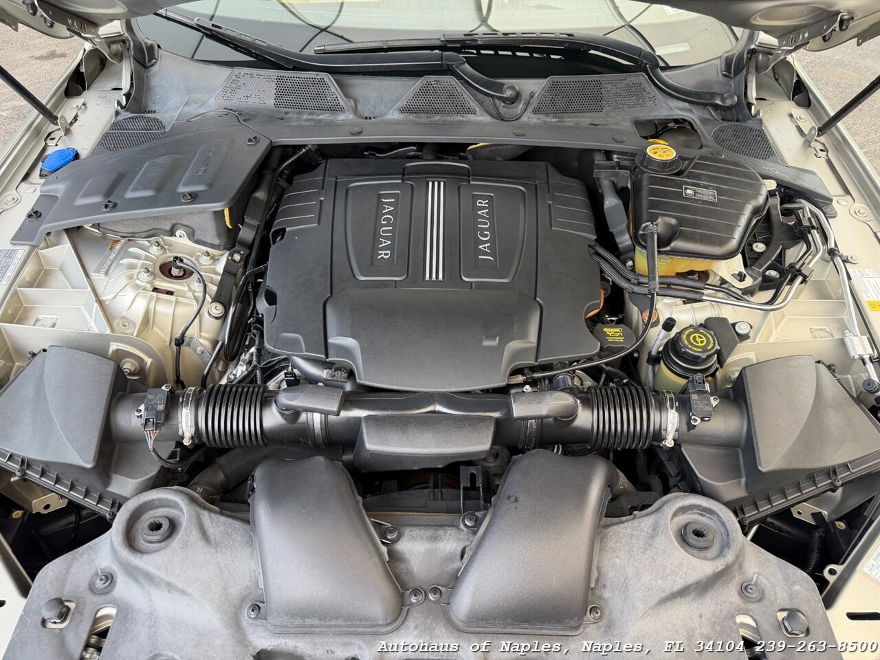 2011 Jaguar XJ - Photo 30 - Naples, FL 34104