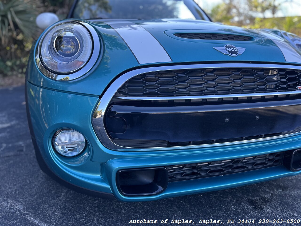 2017 MINI Convertible Cooper S   - Photo 9 - Naples, FL 34104