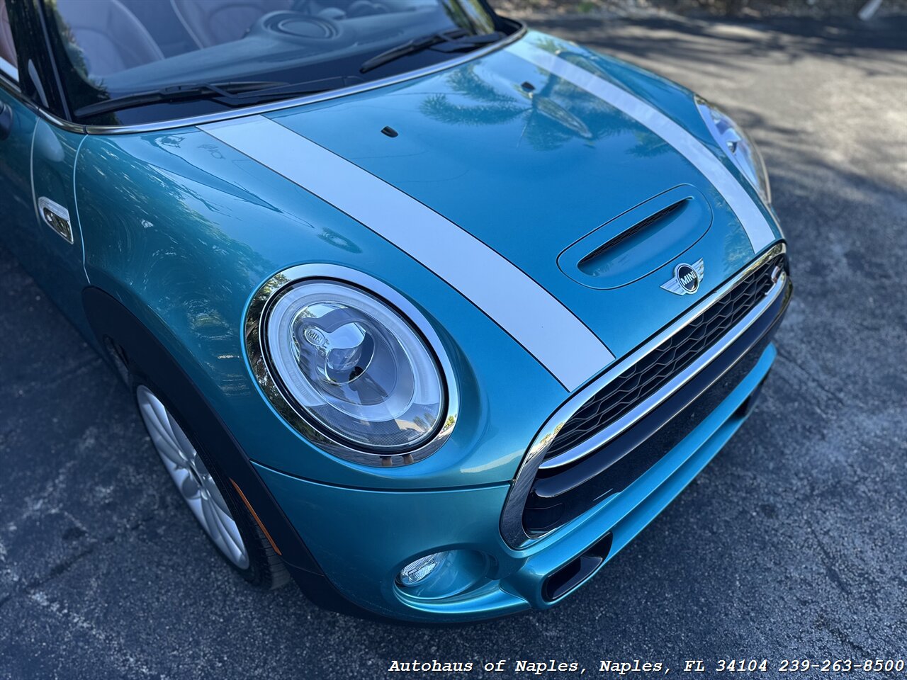 2017 MINI Convertible Cooper S   - Photo 8 - Naples, FL 34104