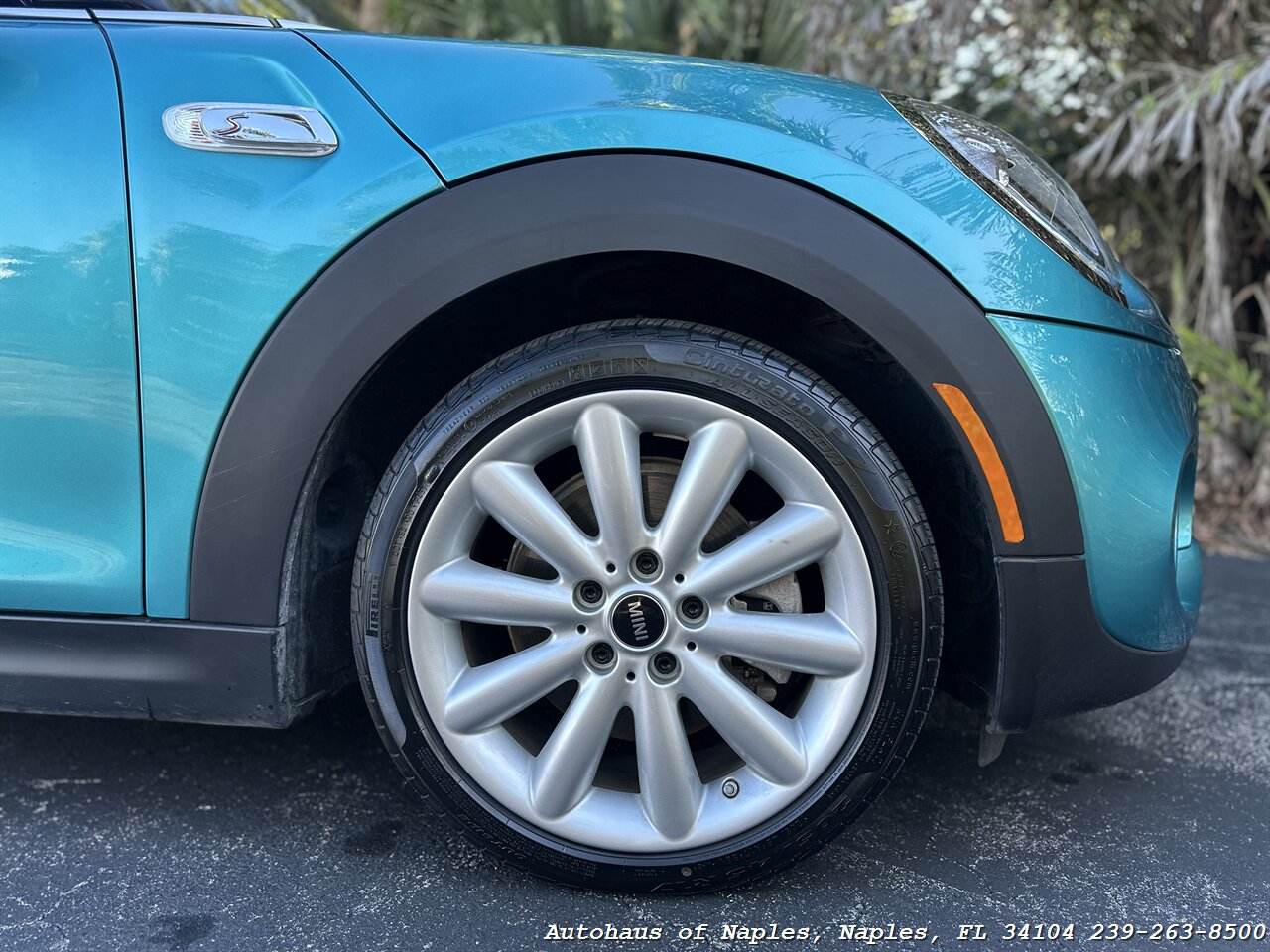 2017 MINI Convertible Cooper S   - Photo 26 - Naples, FL 34104