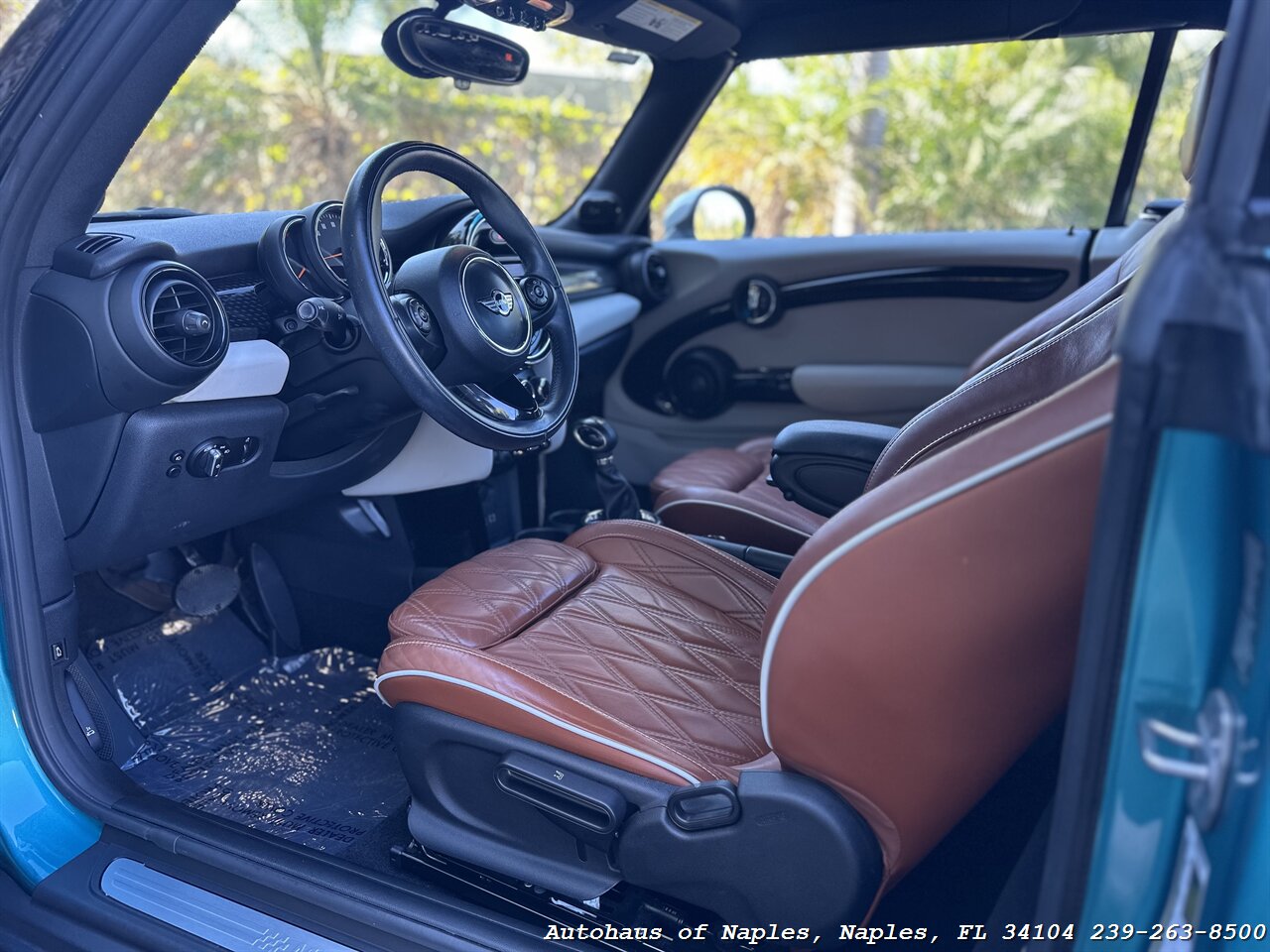 2017 MINI Convertible Cooper S   - Photo 38 - Naples, FL 34104