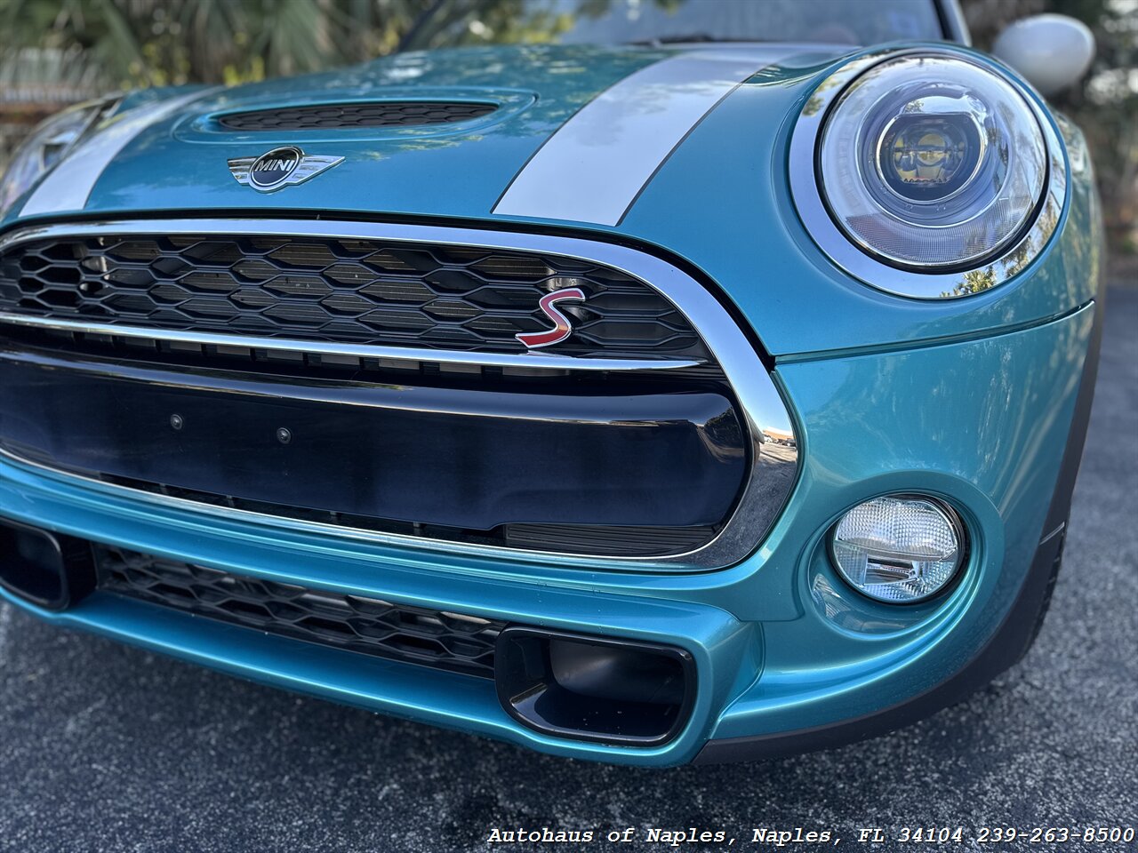 2017 MINI Convertible Cooper S   - Photo 10 - Naples, FL 34104