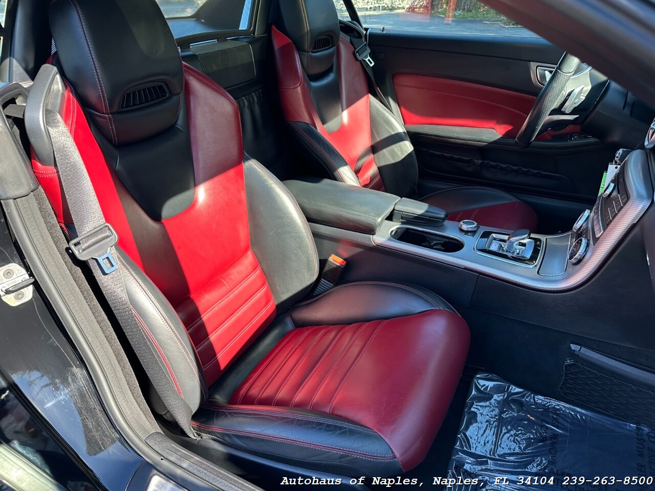 2018 Mercedes-Benz SLC AMG 43   - Photo 26 - Naples, FL 34104