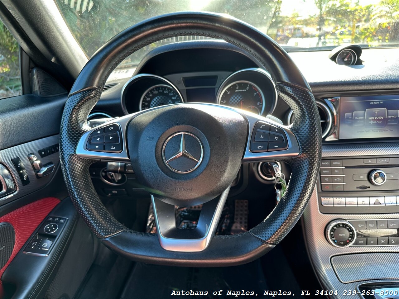 2018 Mercedes-Benz SLC AMG 43   - Photo 28 - Naples, FL 34104